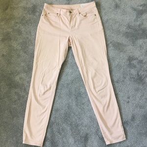 Light pink skinny jeans/jeggings - size 28/6